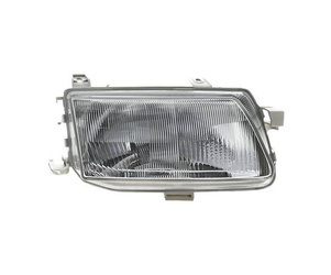 Lampa przednia strona prawa