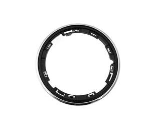 Mocowanie emblematu przedniej atrapy