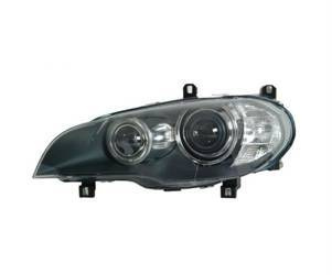 Lampa przednia strona lewa