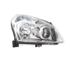 Lampa przednia strona prawa